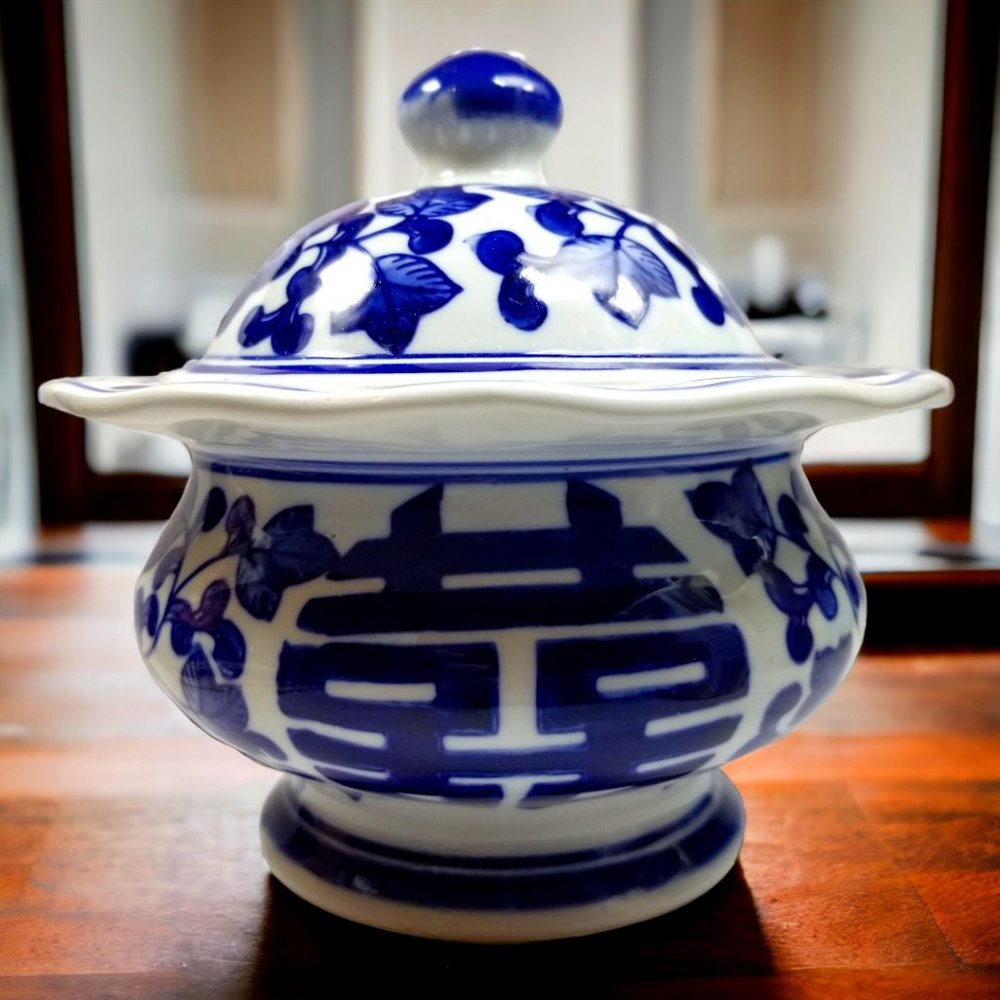 Double Happiness Chinese Ginger Jar Blue & White Classic Lidded Porcelain